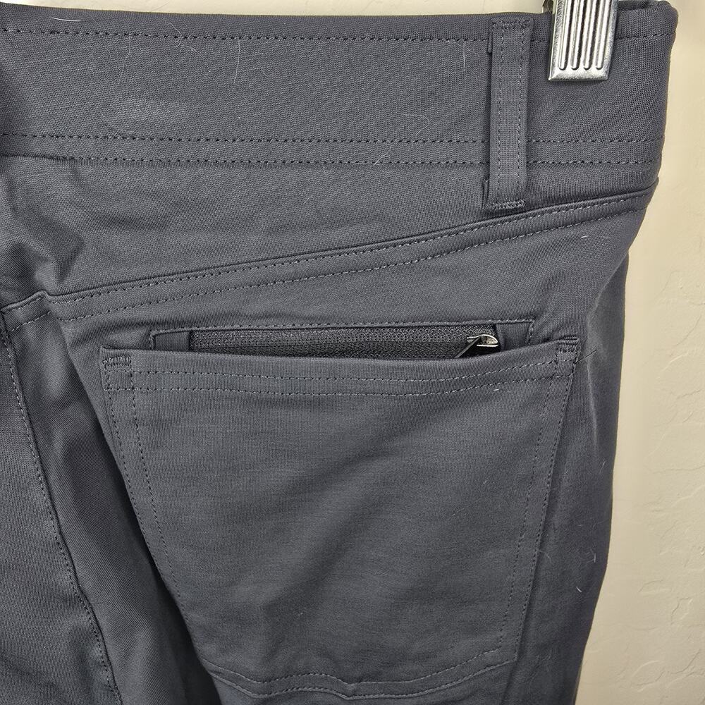 Reebok Tapered Pants NWT Men's Size 30x32 Navy Blue NEW - Picture 4 of 10